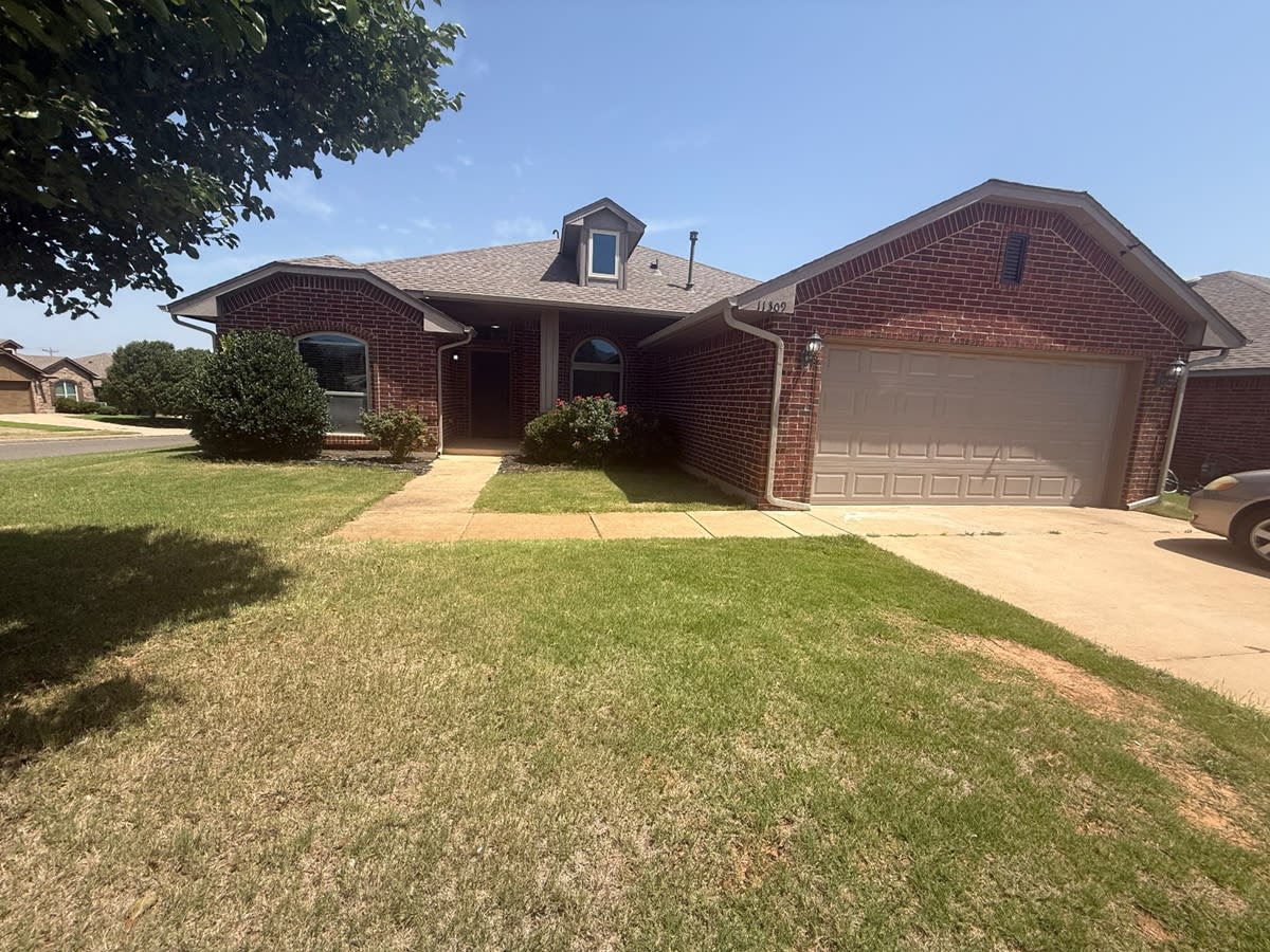 11309 Northwest 99th Street – photo 2