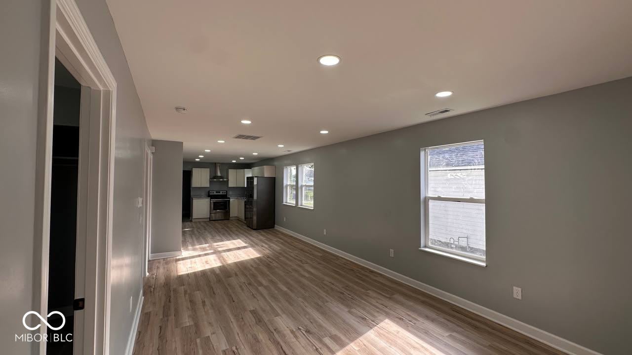 1107 E Mulberry Street – photo 5