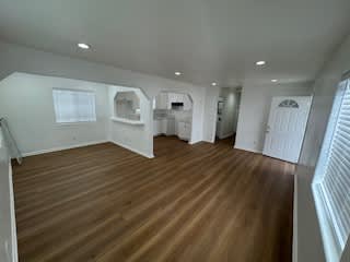 1309 W 96Th St – photo 5