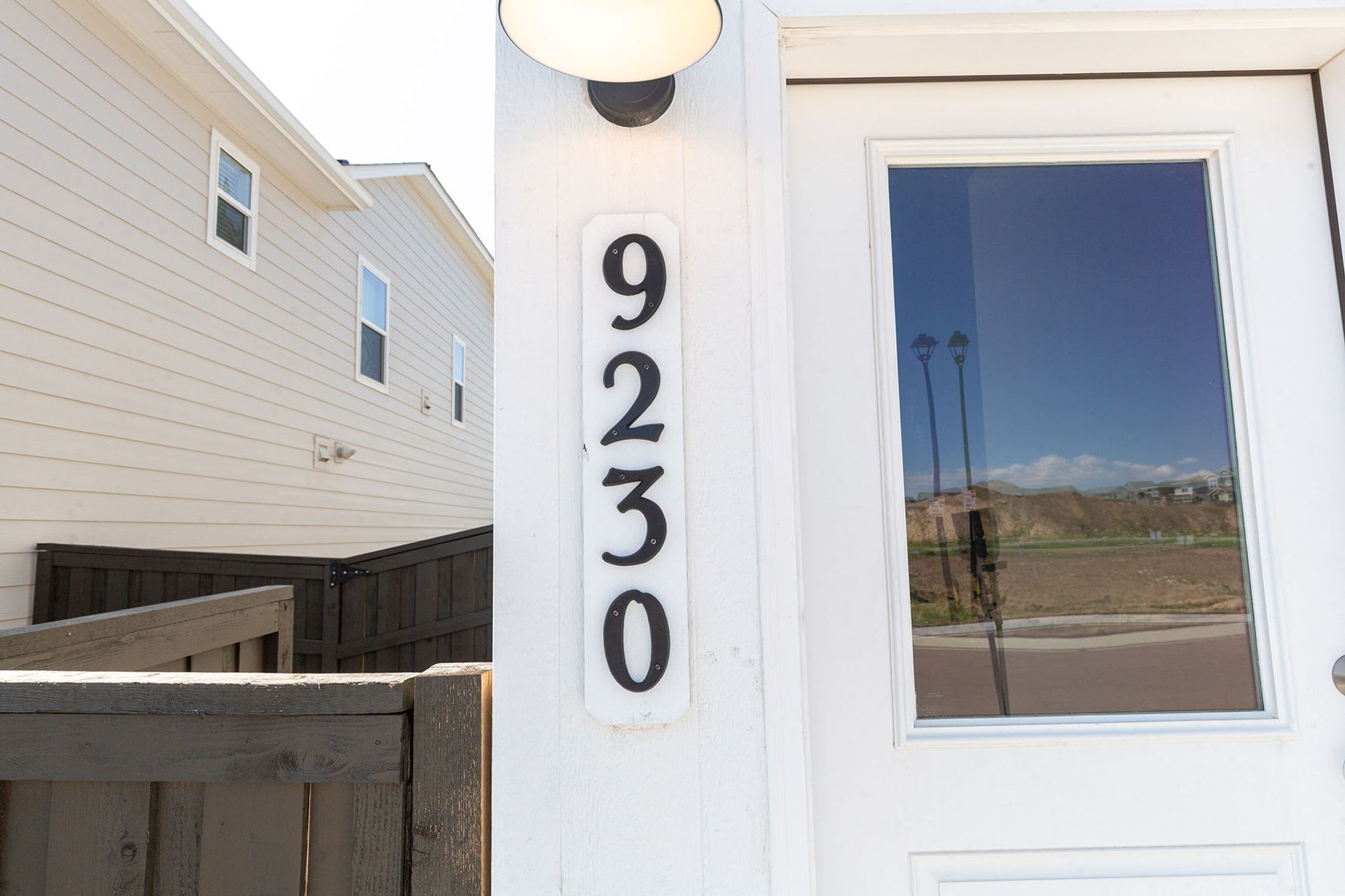 New Apartment For Rent – photo 1