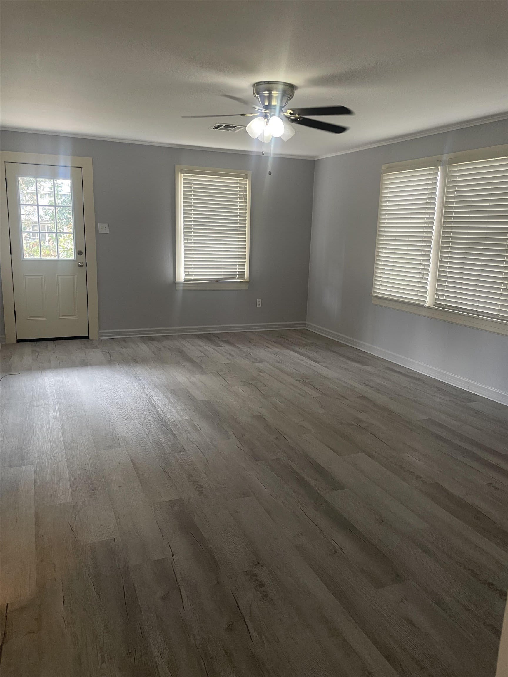 327 Morningside Dr – photo 5
