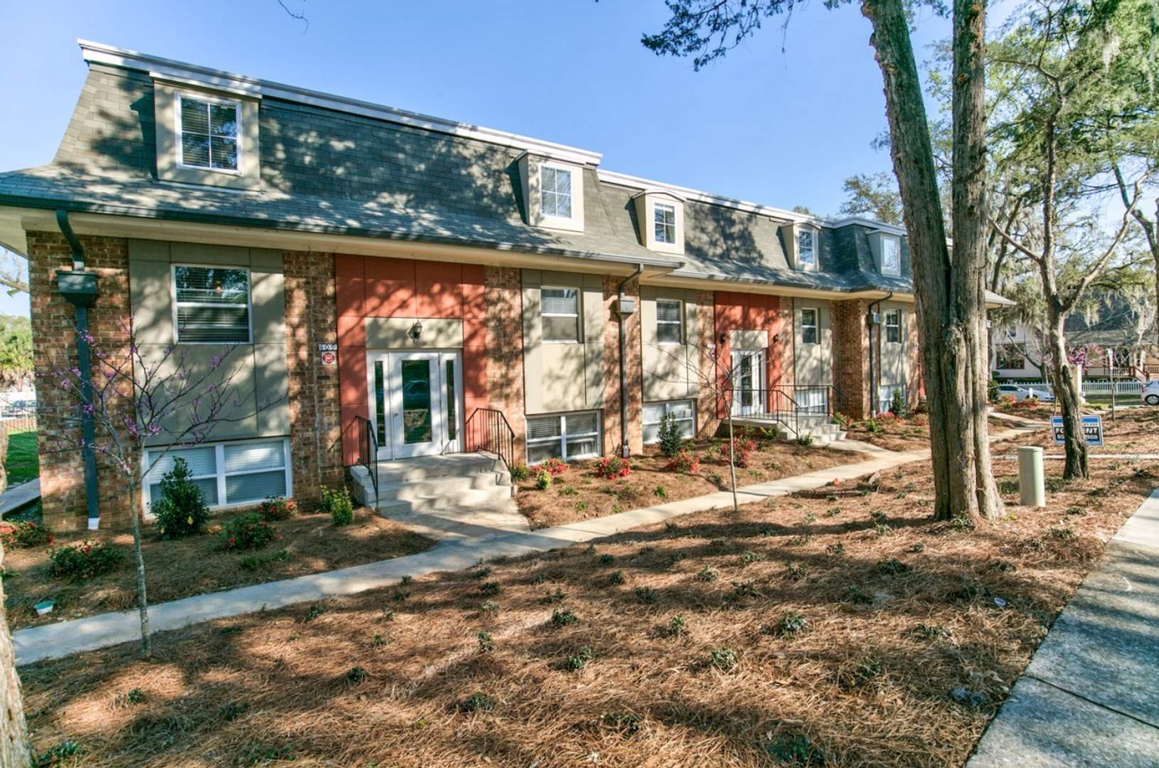 408 E. Virginia Street – photo 1