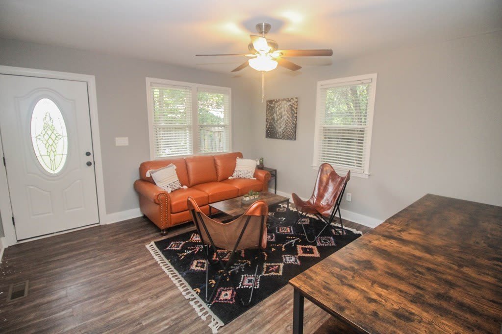 4364 Hammond Circle – photo 2