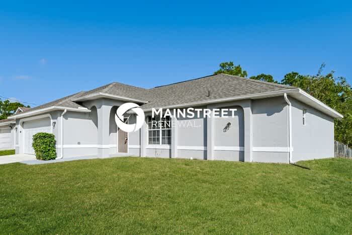 749 Colyer Street East – photo 2