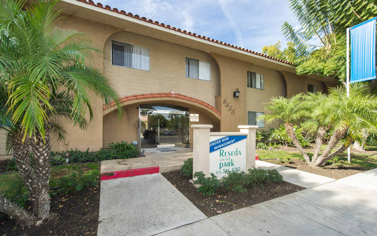 Reseda On The Park – photo 1