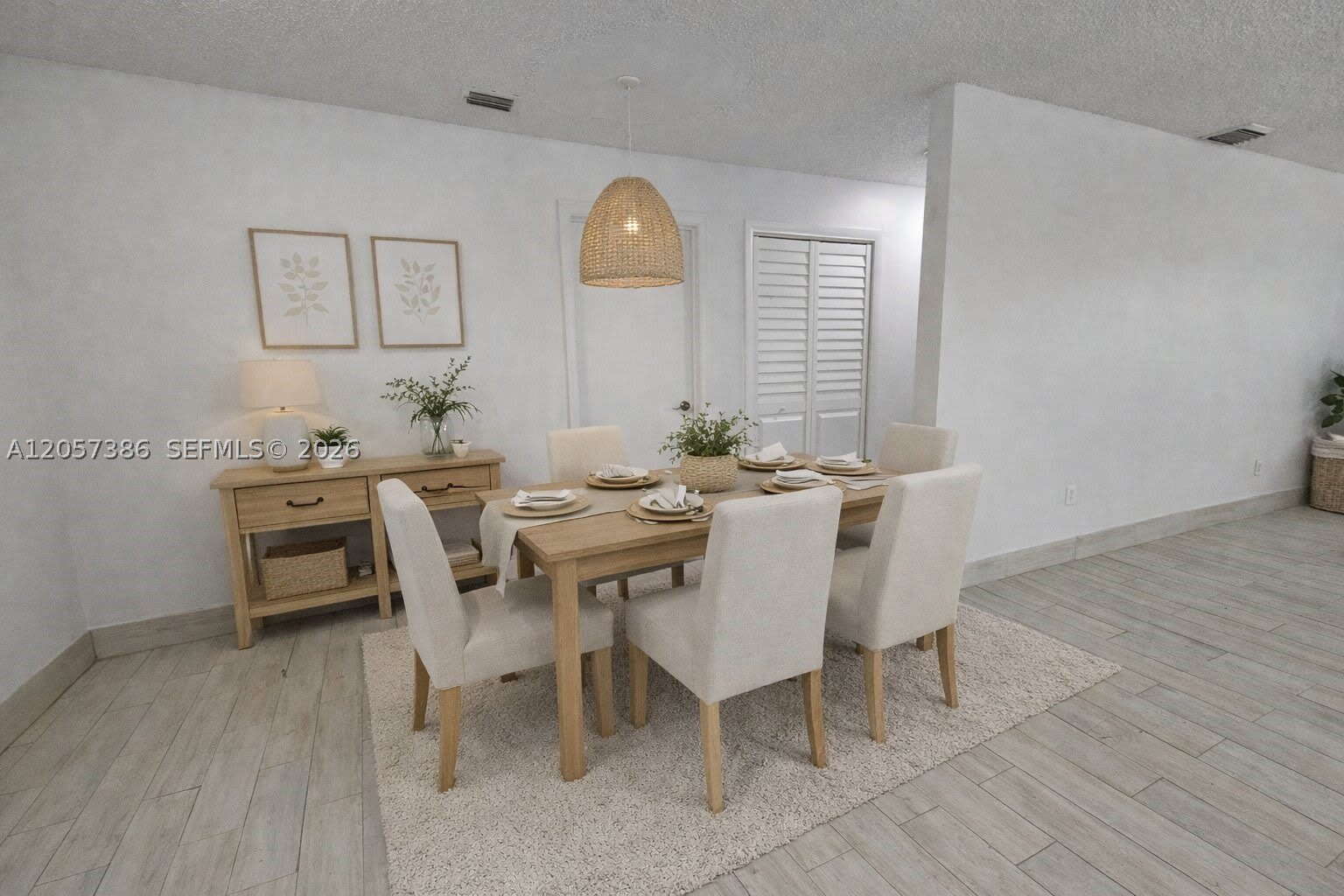 4621 SW 33rd Ave – photo 2