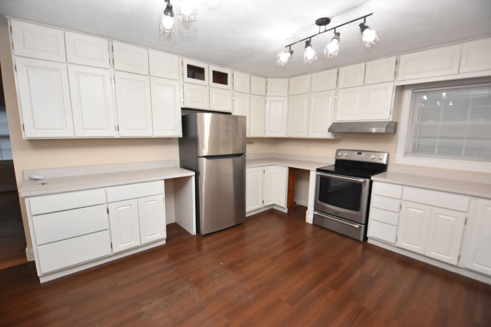 4 bedroom 2.5 bath South Bend home on large wooded lot – photo 5