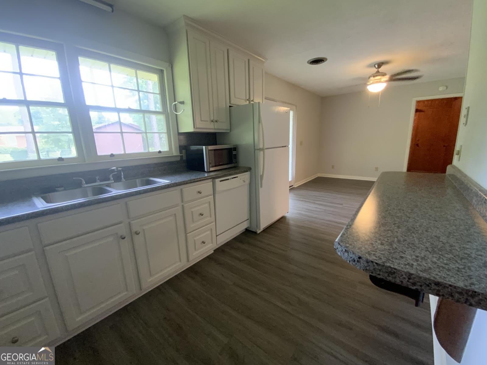 404 Marvin Avenue – photo 5