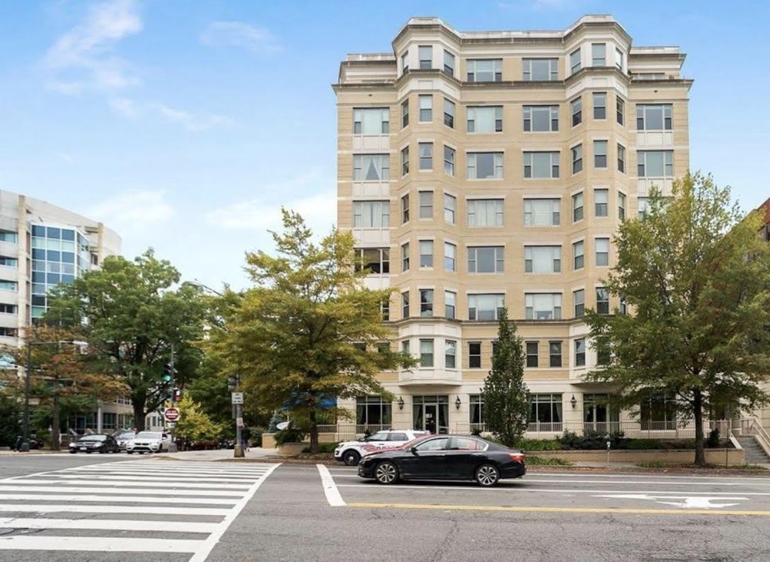 2600 Pennsylvania Avenue Nw – photo 1