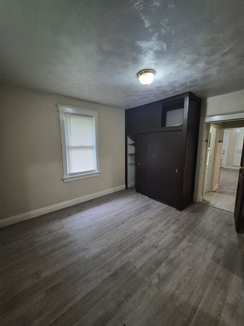Lovely 2 Bedroom / 1 Bath for Rent – photo 5