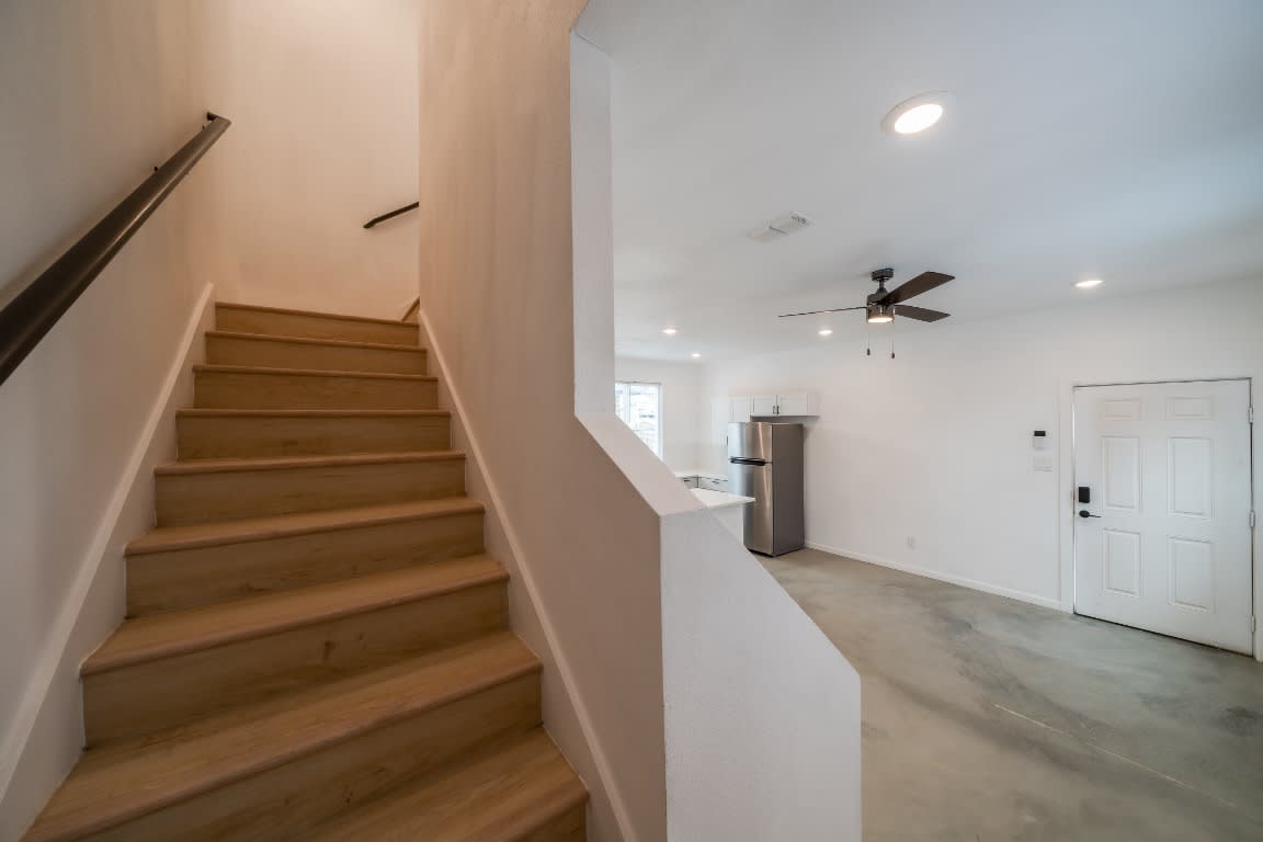 1005 Essex St – photo 5