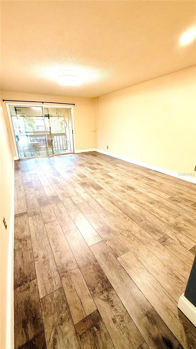 6310 NEWTOWN Circle – photo 5