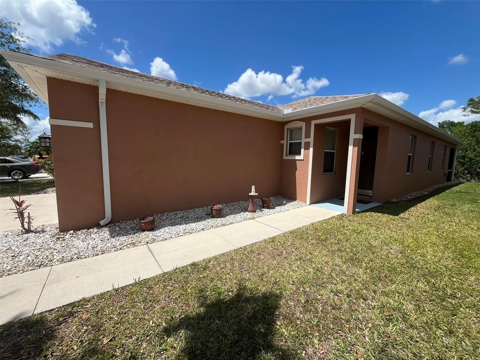13282 SW PEMBROKE Circle N – photo 3