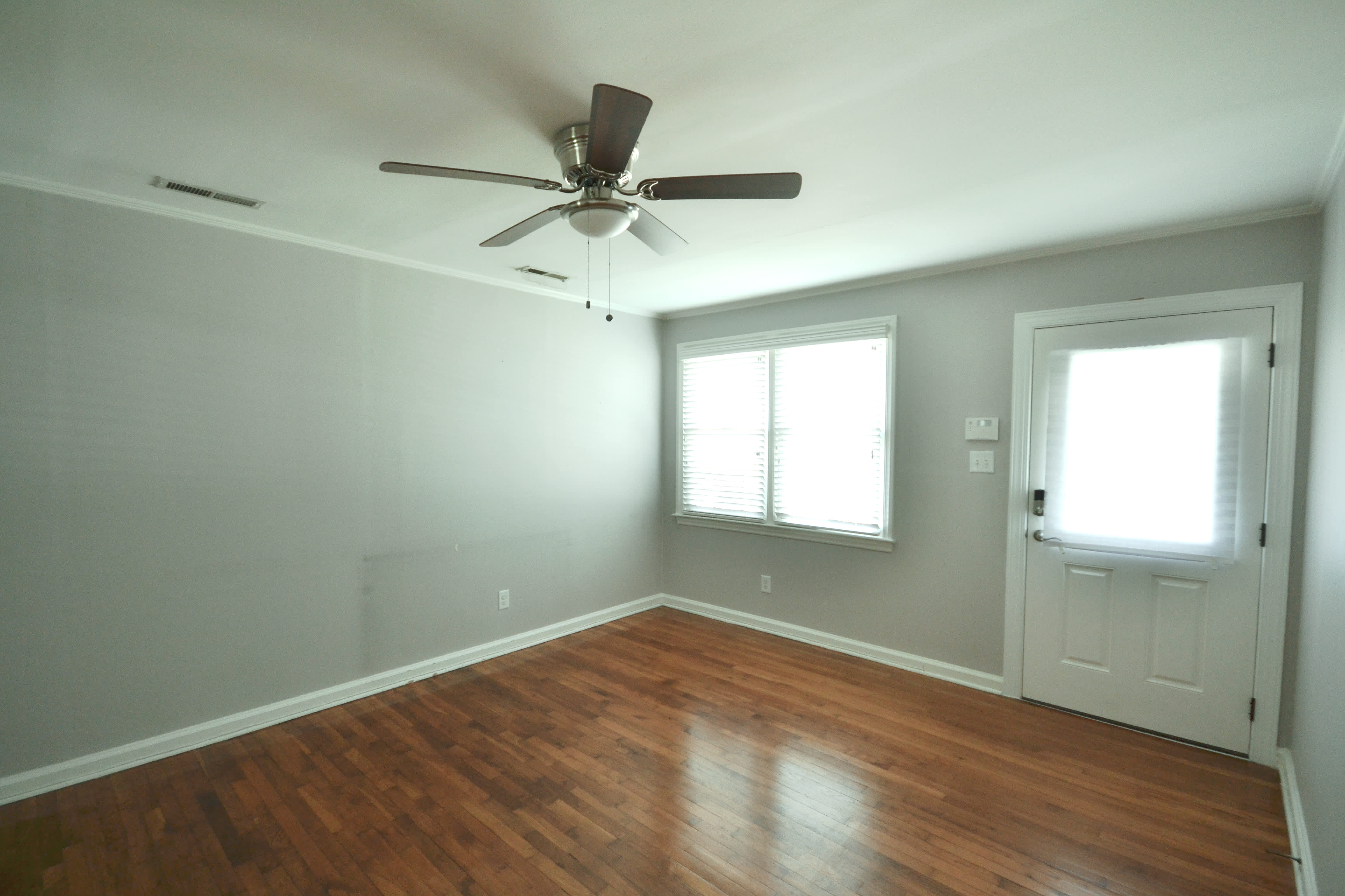 2363 Bernard St – photo 5