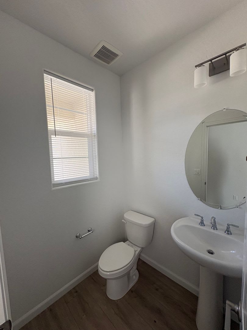 Two Story Home In Nw Visalia Coming Soon – photo 5