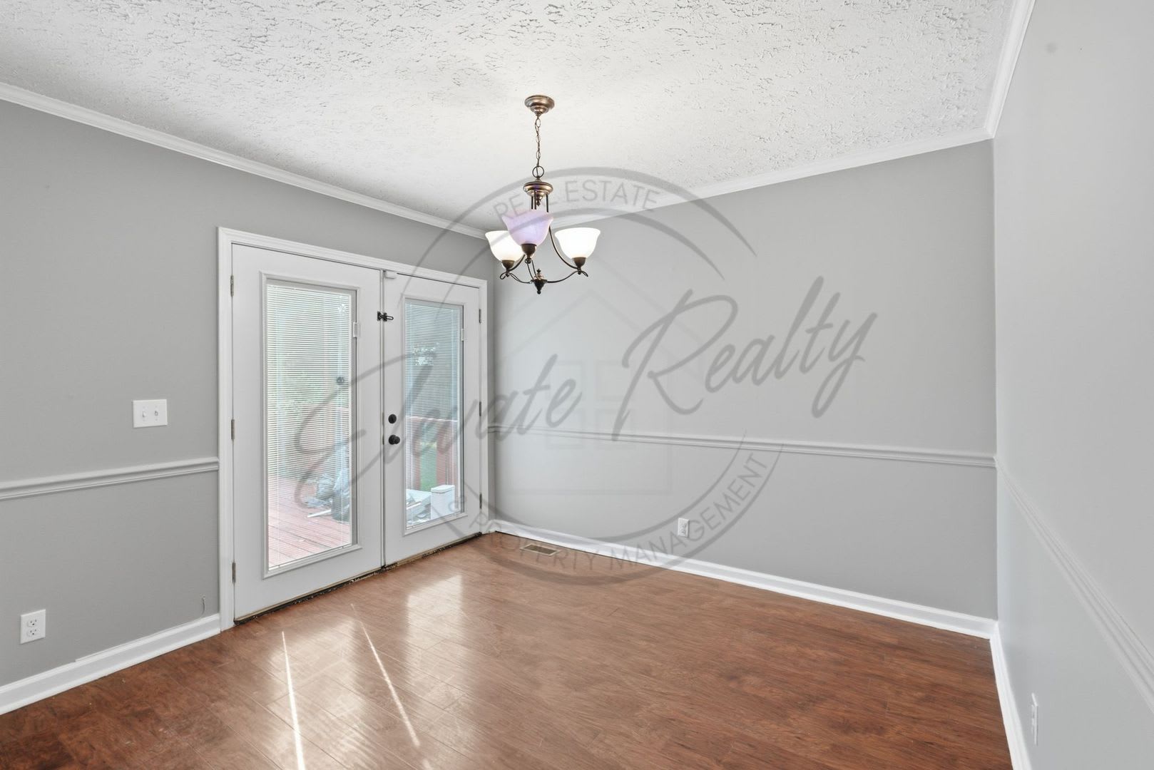 Beautiful Single-Level Home in Heritage Square – Fenced Backyard &amp; Prime Madison Location! – photo 5