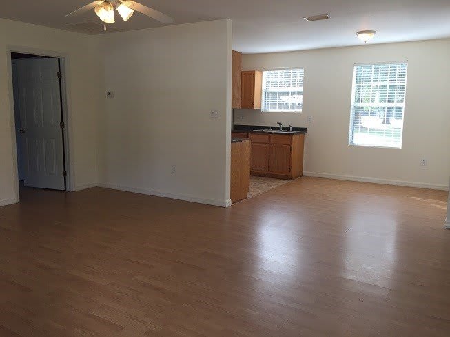 1102 Ne 16Th Ave – photo 5