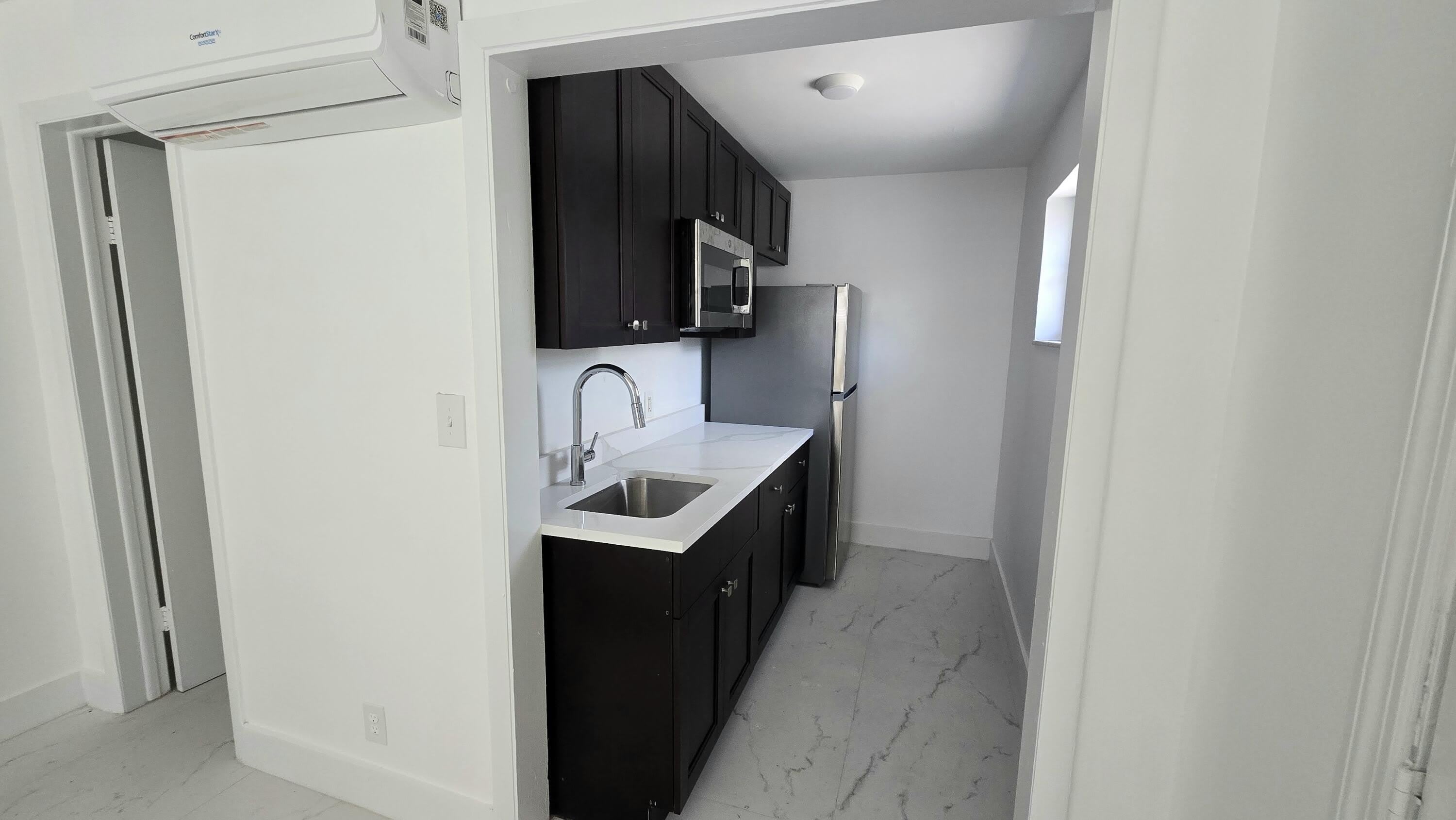 2849 NE 13th Avenue – photo 5