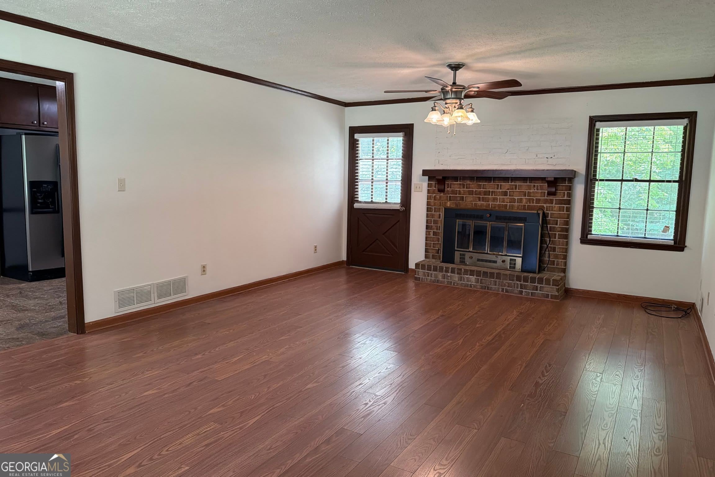 310 Sharon Drive – photo 3