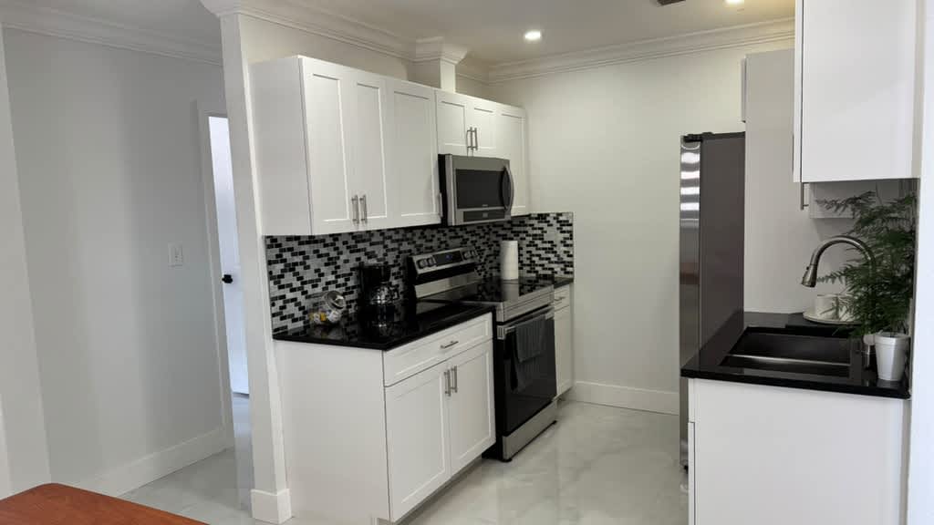 5407 Rosemont Avenue – photo 1
