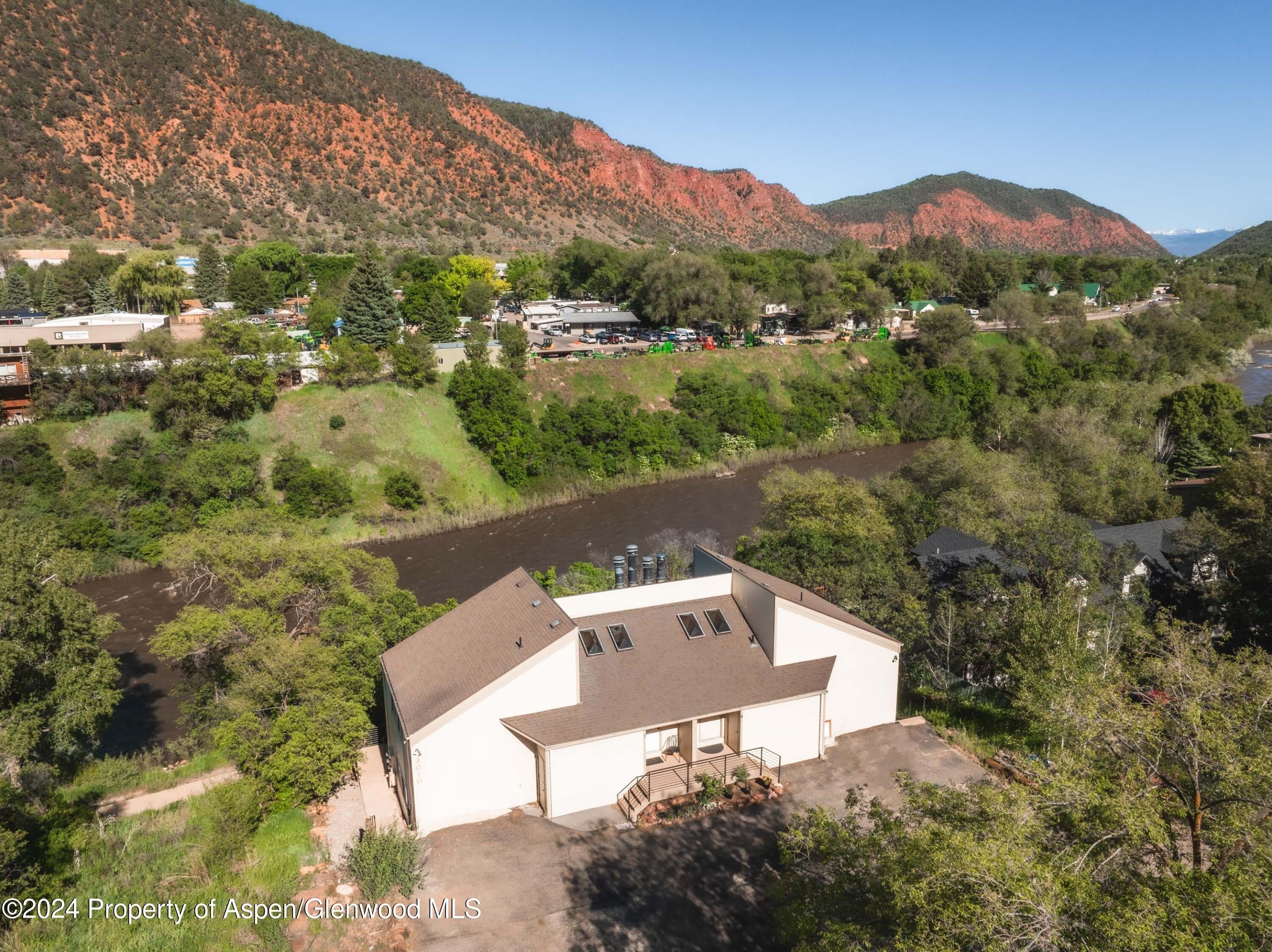 3010 Hager Lane – photo 2