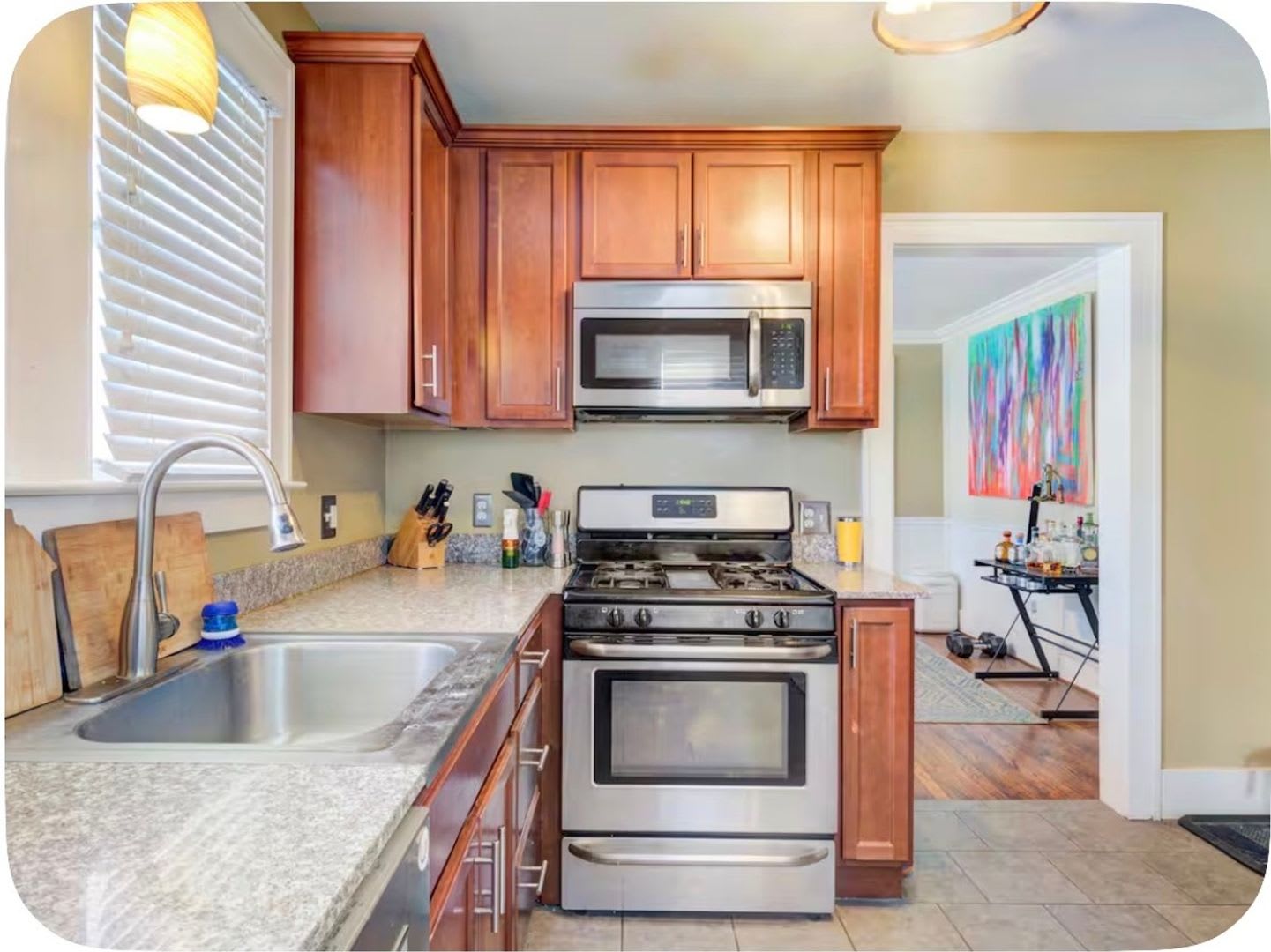 Charming 3Br House In Royal Oak – photo 3