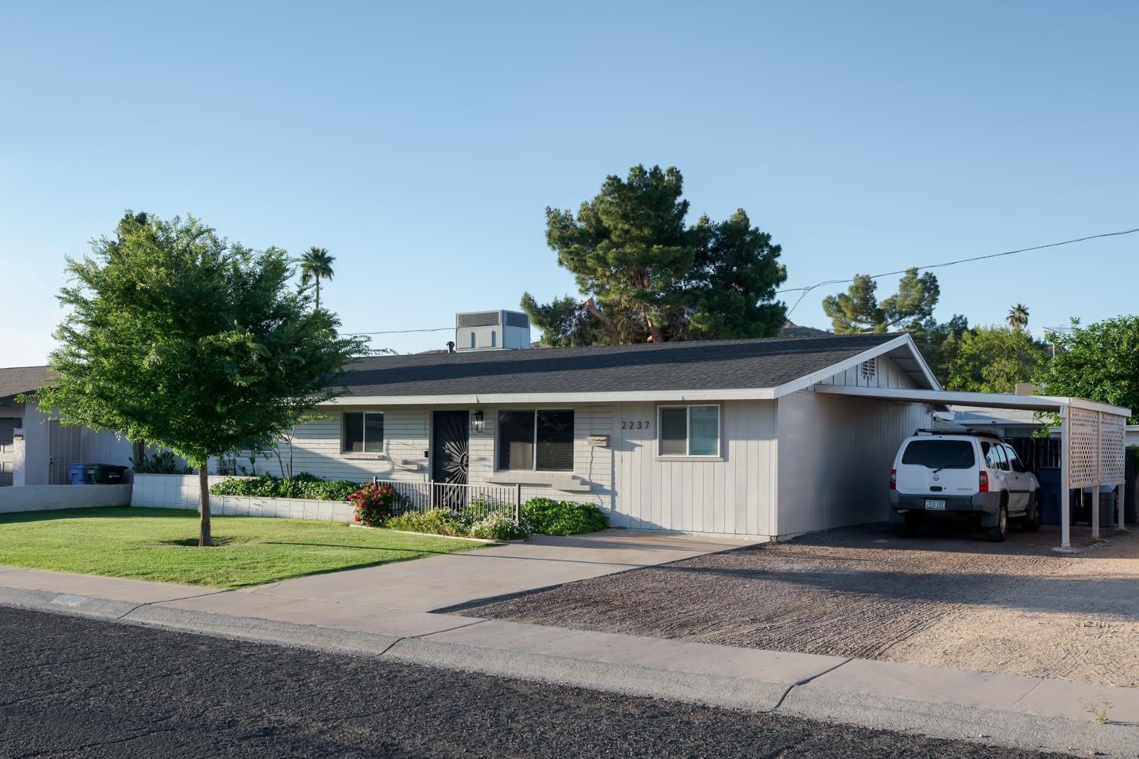 2237 E Hillery Drive – photo 3