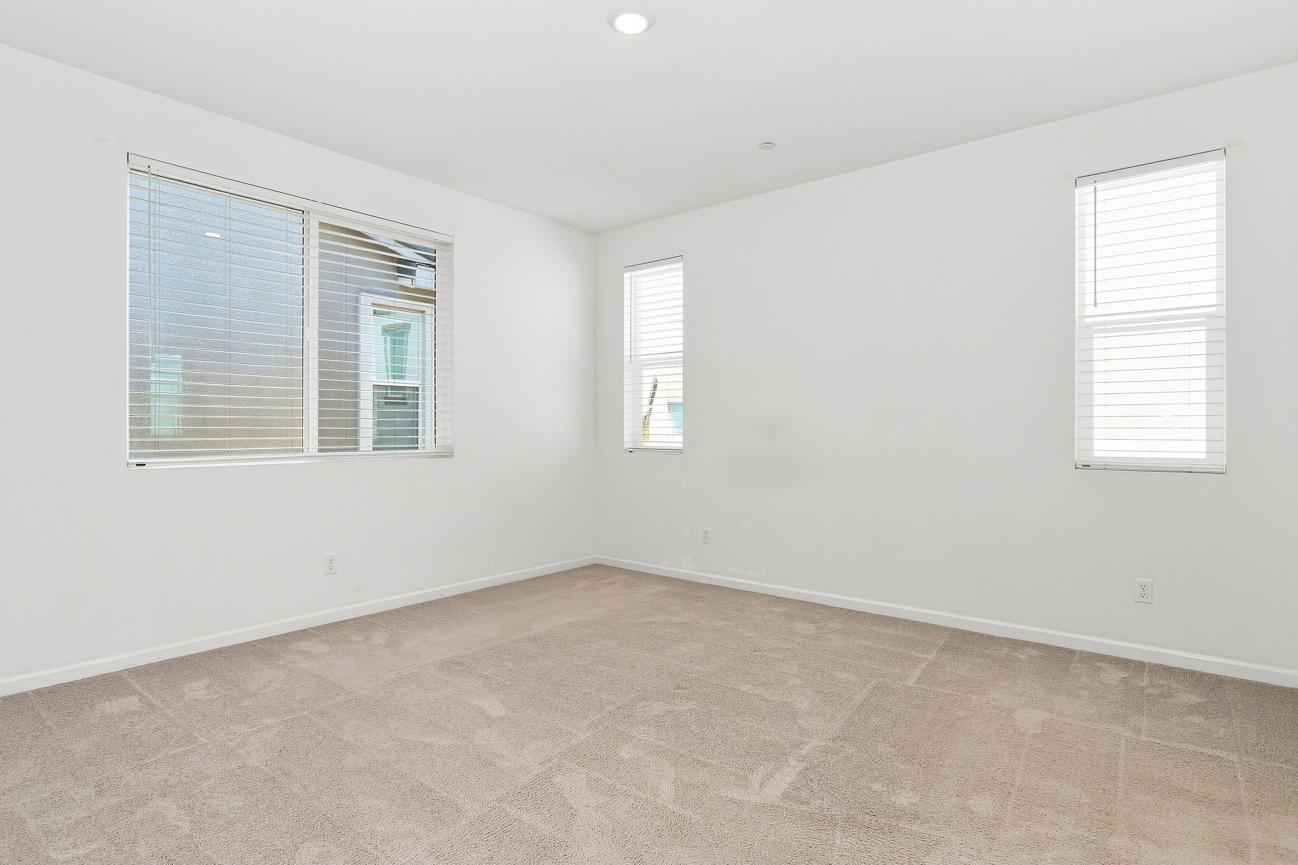 1624 Lion St – photo 3