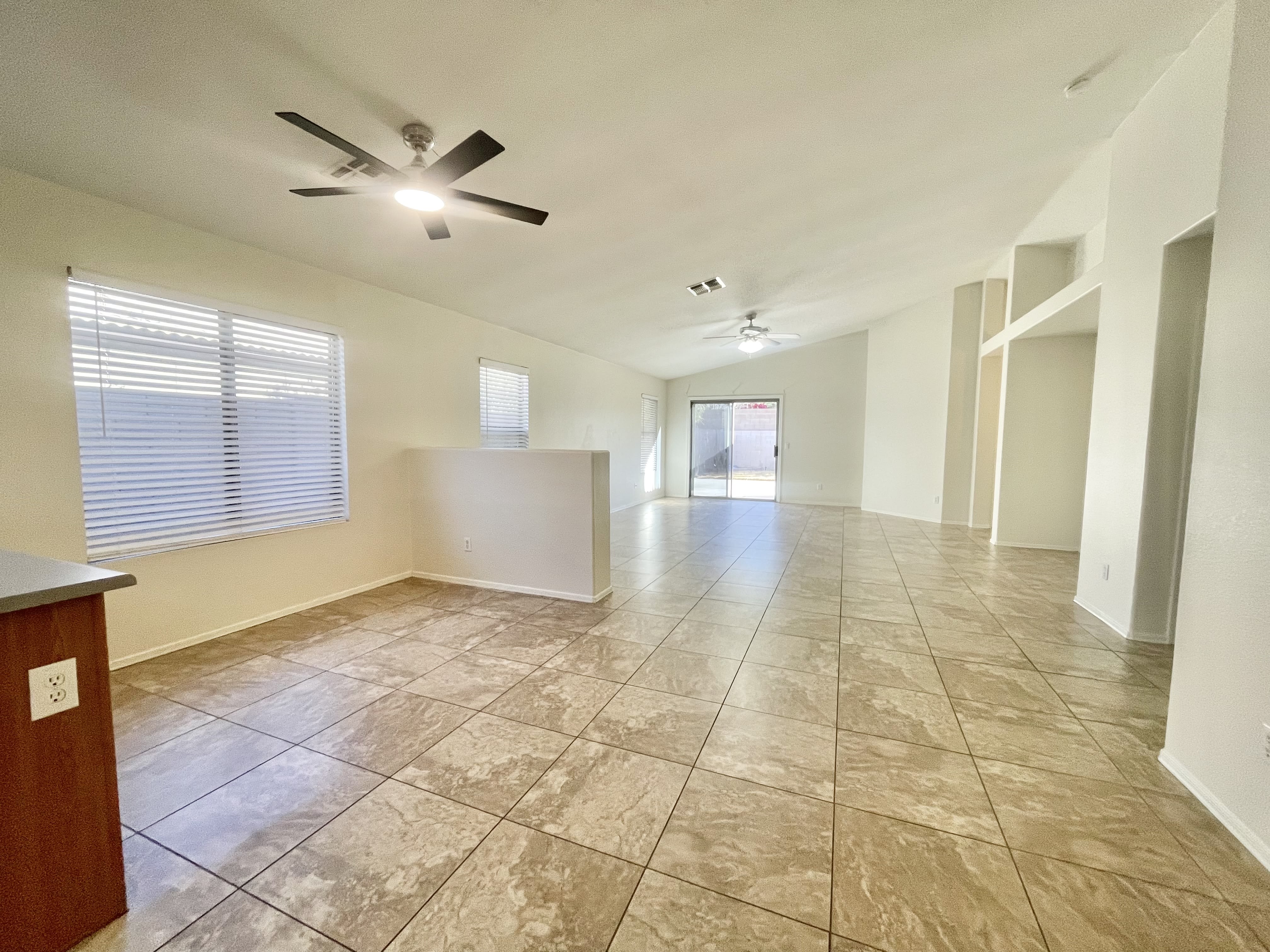 2505 N 114th Ave – photo 4