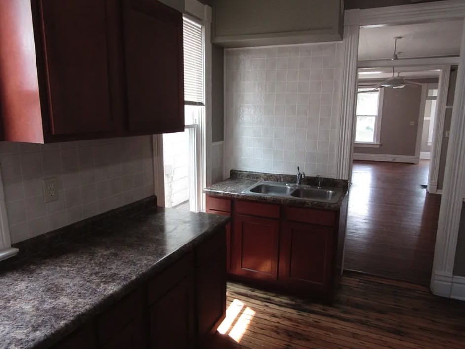 980 Mount Pleasant Street – photo 2