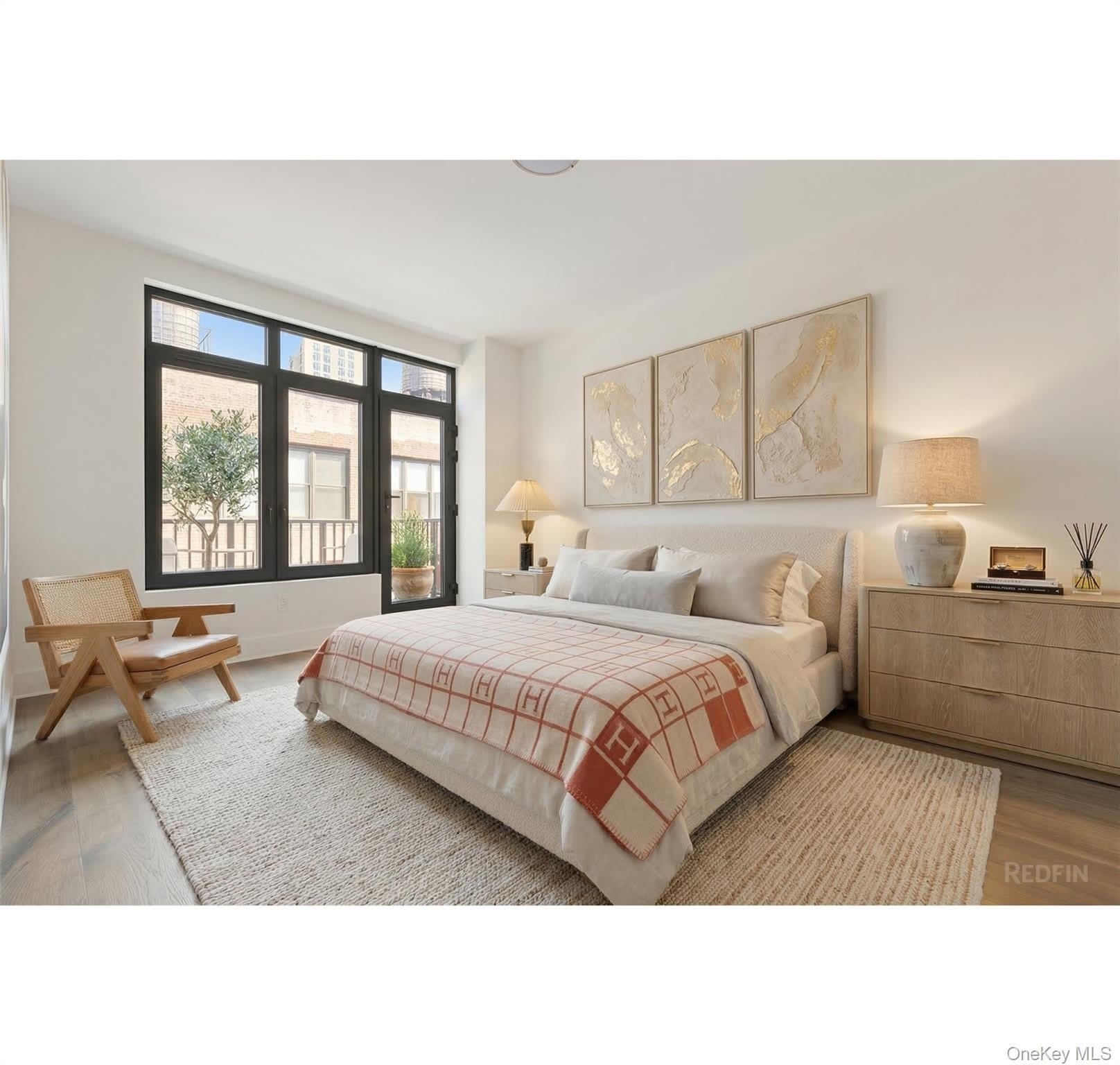 128 W 26th Street – photo 2