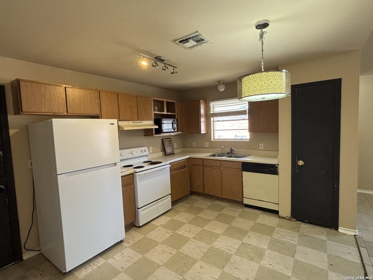 12202 Maverick Bluff – photo 3