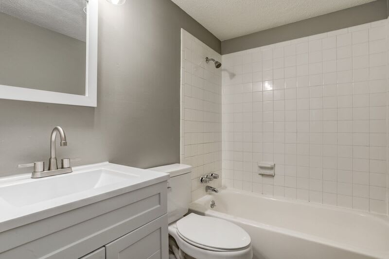 3052 N 58th St – photo 4
