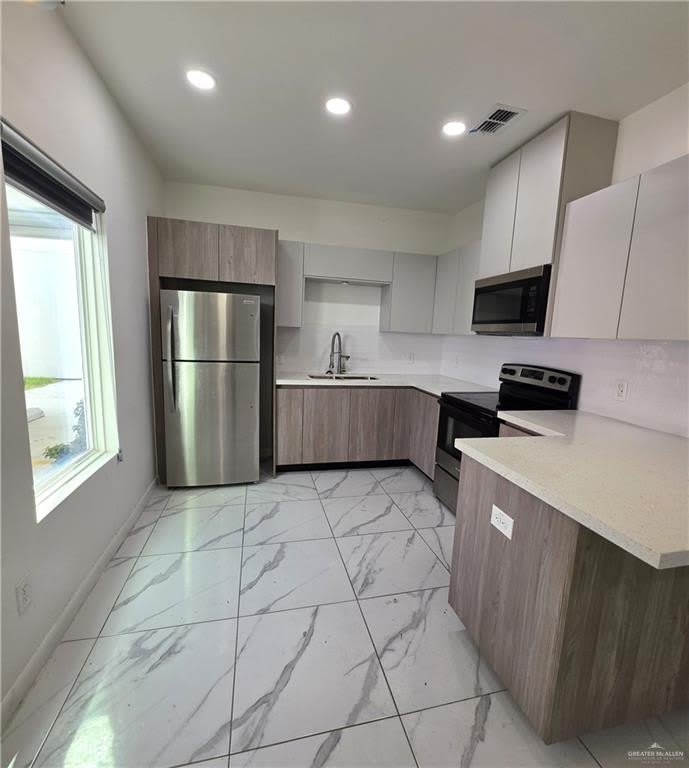 3201 Magdalena Street – photo 2