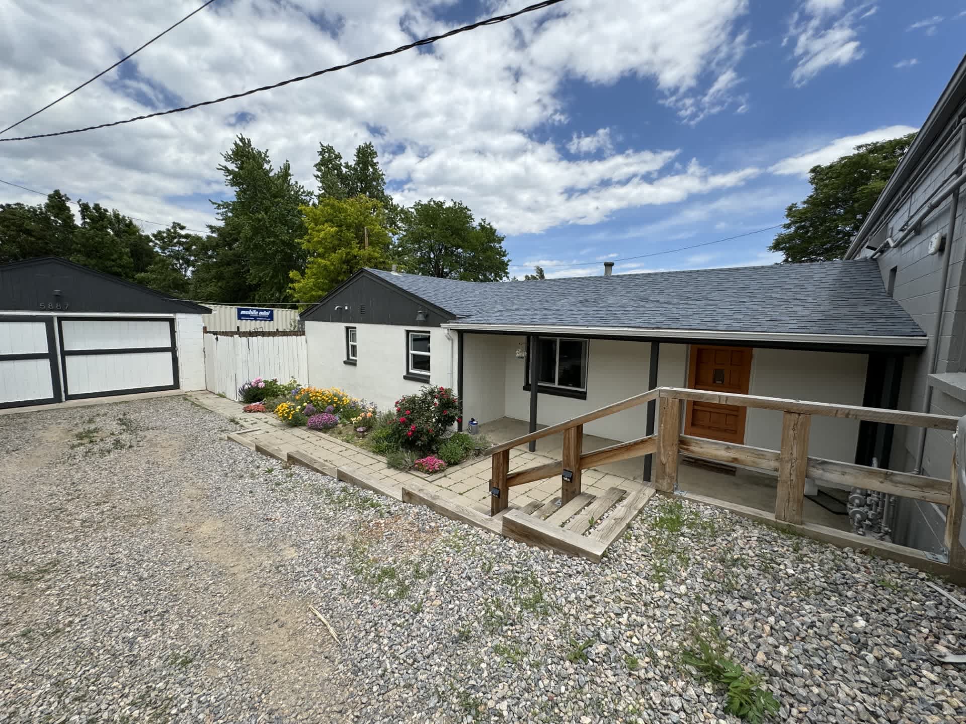 5887 West 38th Avenue – photo 2
