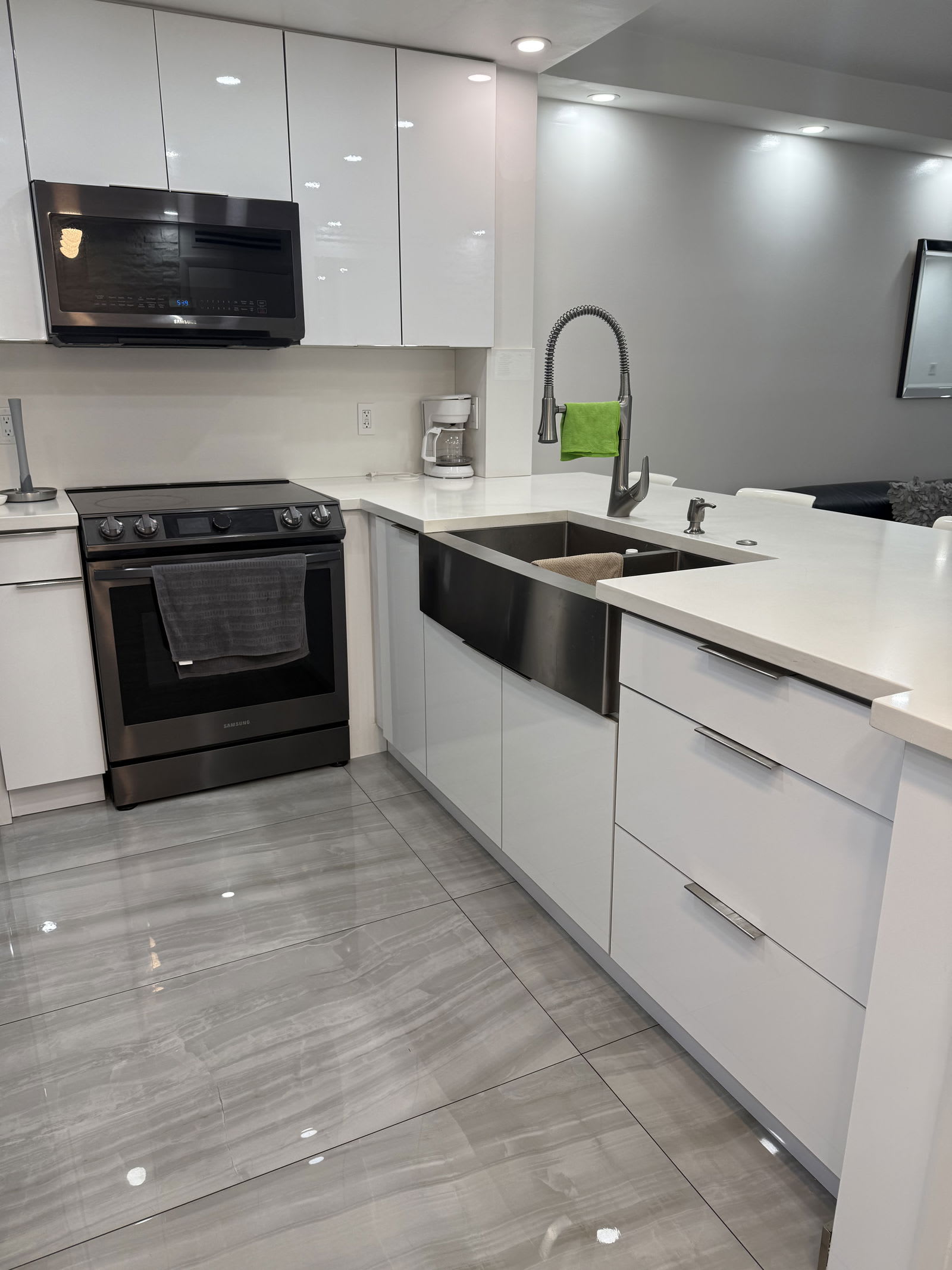 5260 Northwest 11th Street – photo 4
