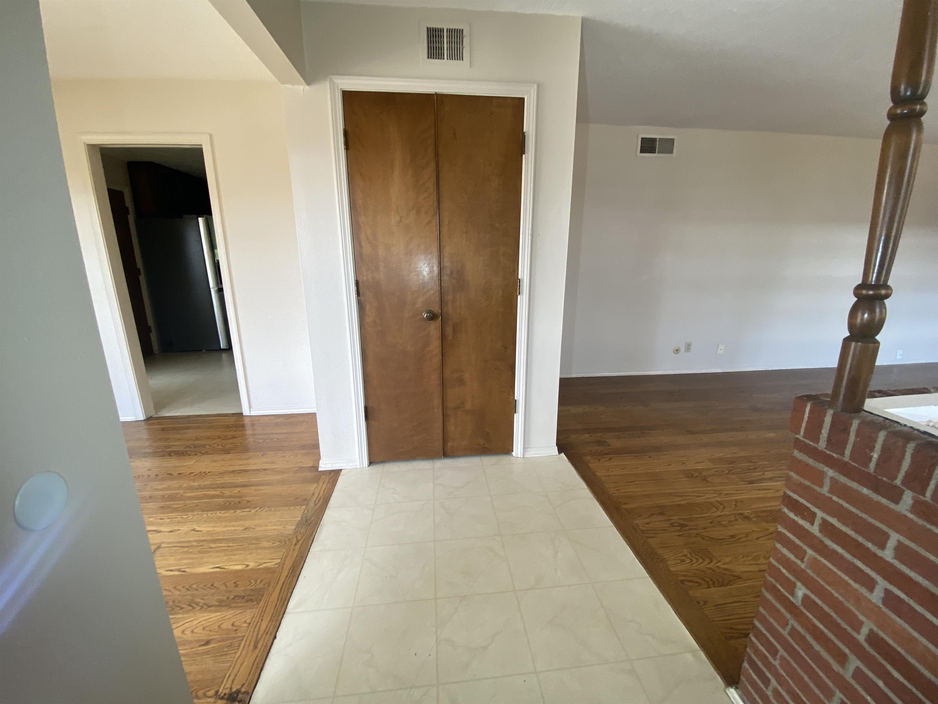 901 Santa Ana Avenue Southeast – photo 2