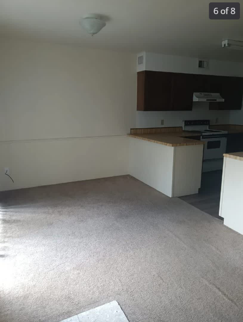 House For Rent – photo 3