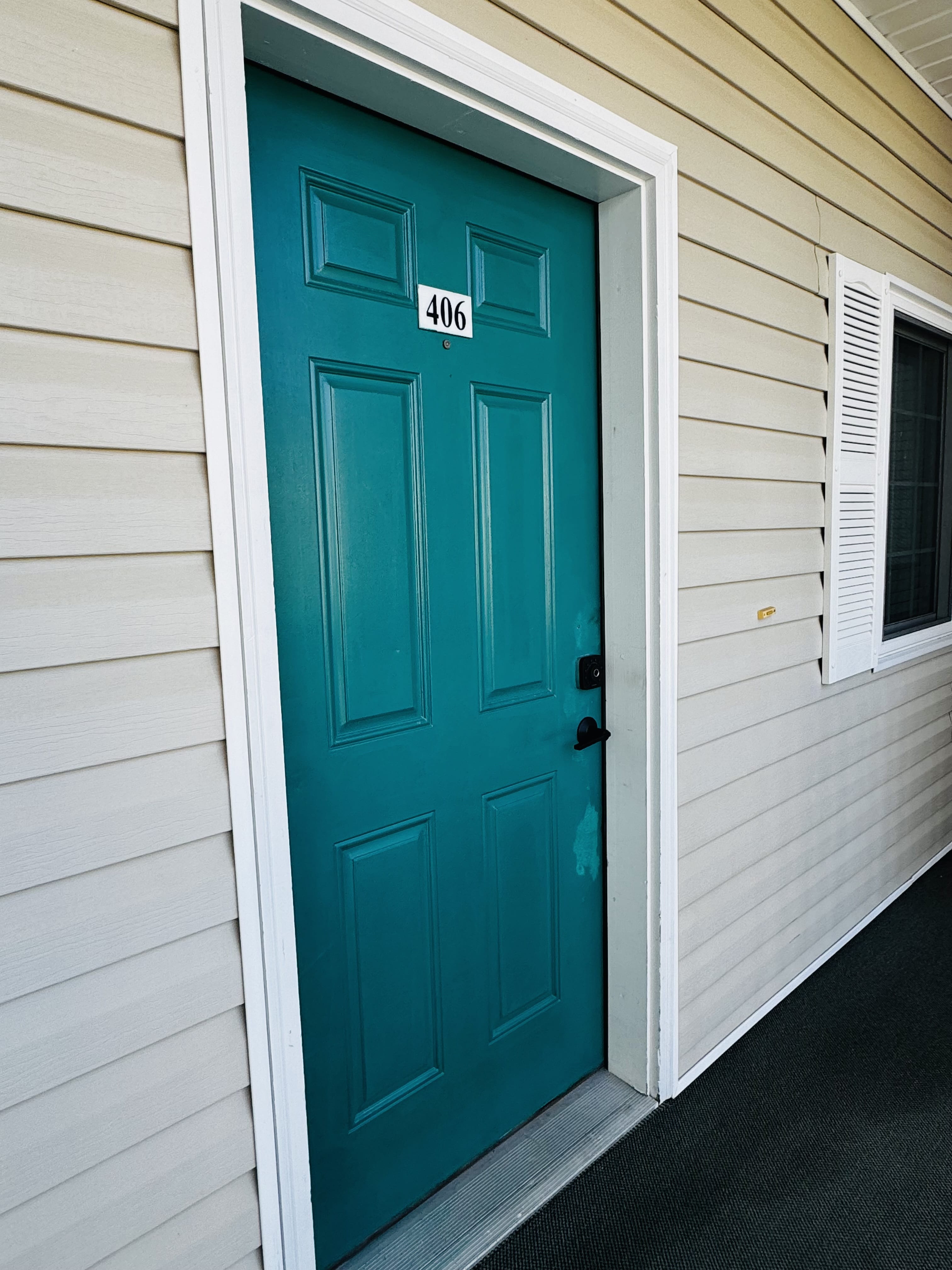 1100 Commons Blvd Unit 406 – photo 2