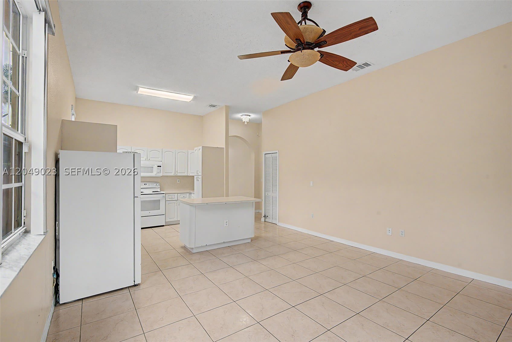 15339 SW 32 TER – photo 5