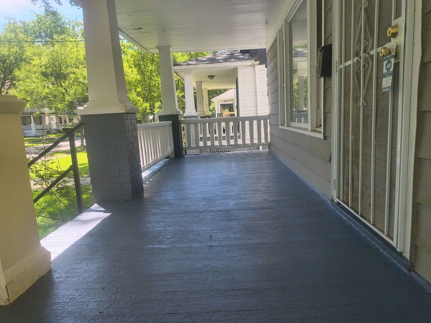 Newly Remodeled Home Available Now! – photo 2
