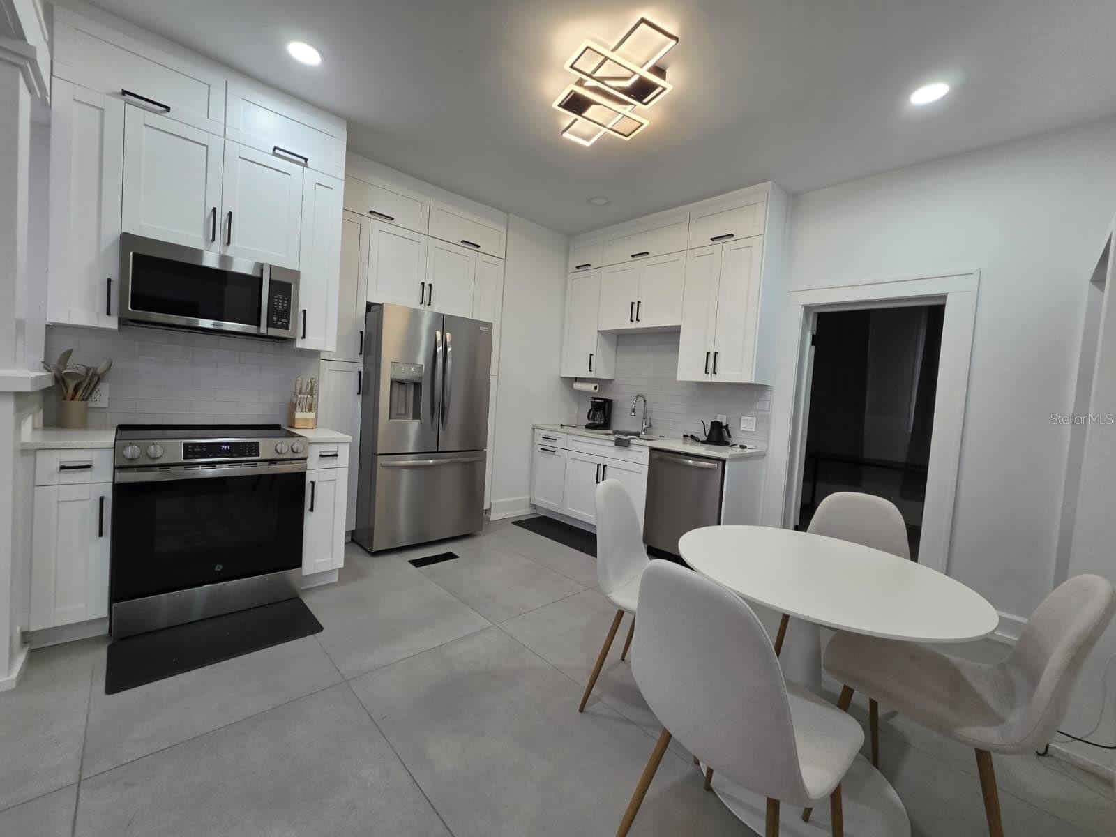 691 10TH Avenue S – photo 3