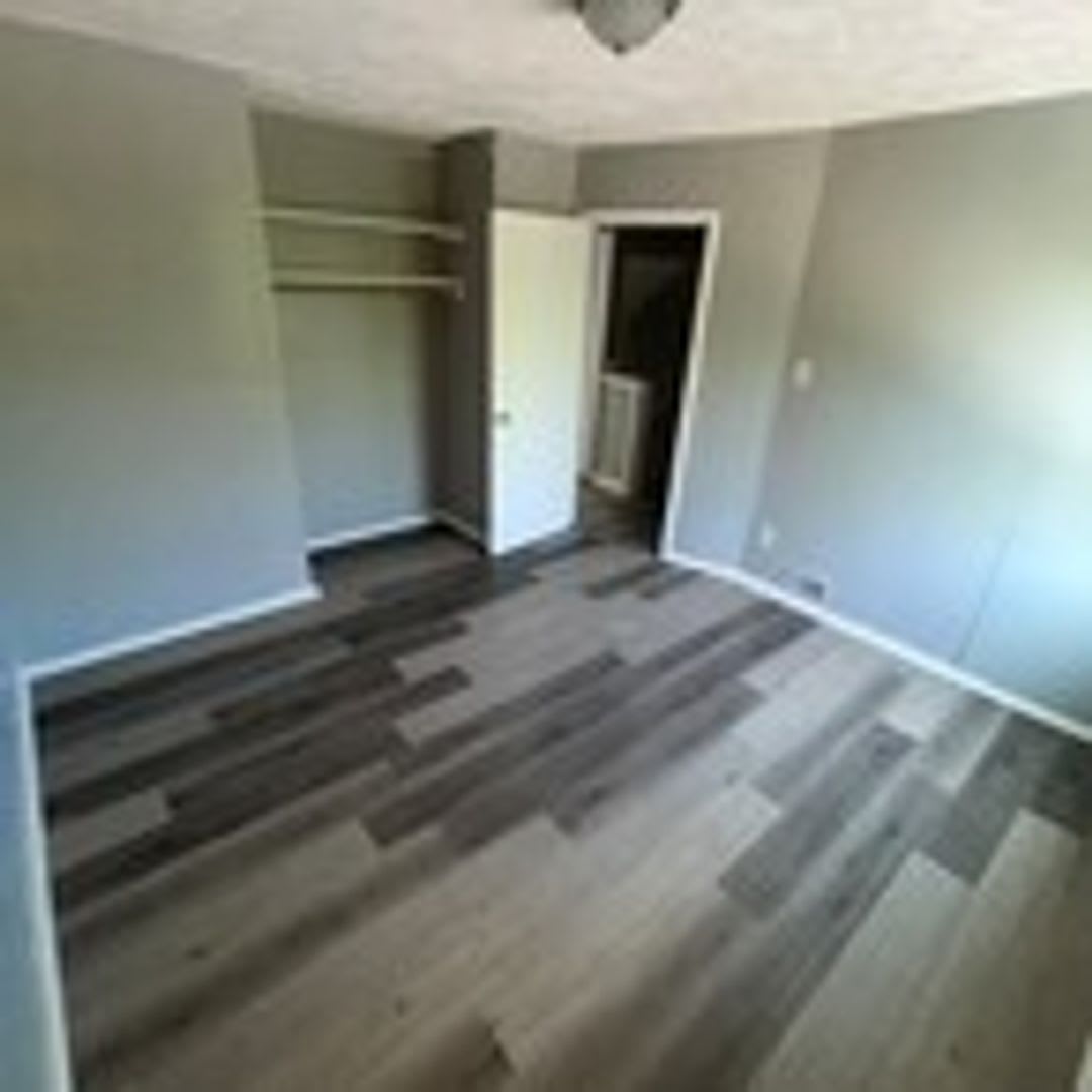 912 N Central Dr – photo 4