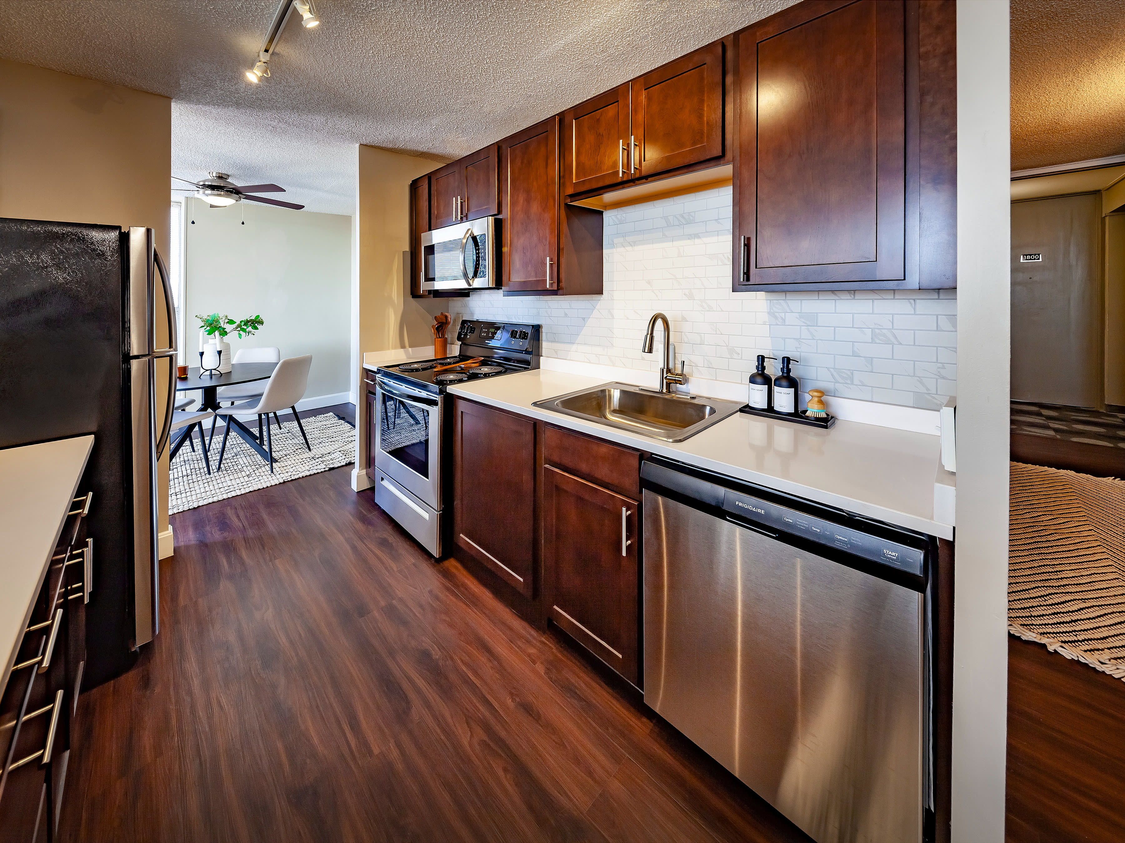Riley Towers Apartments of Indianapolis – photo 4