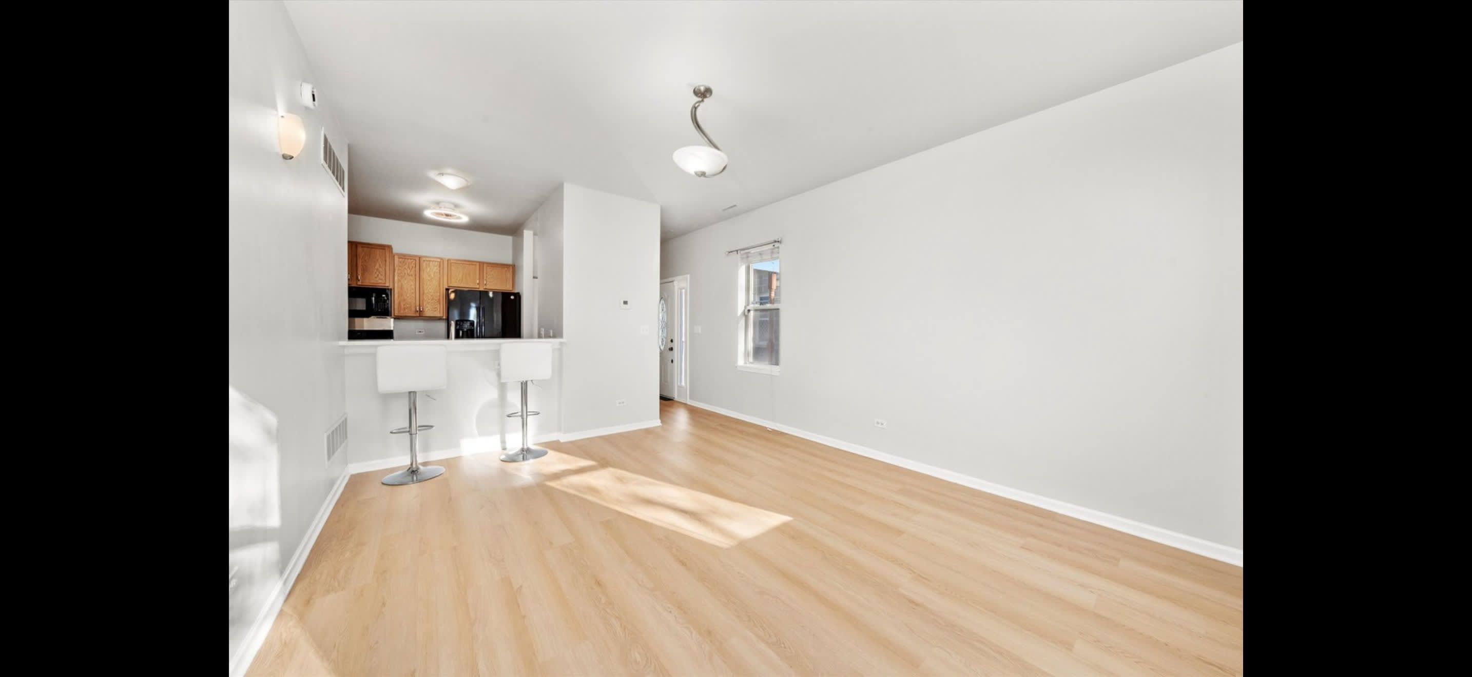 3771 S Lake Park Ave – photo 5