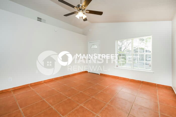 9751 Red Clover Avenue – photo 4