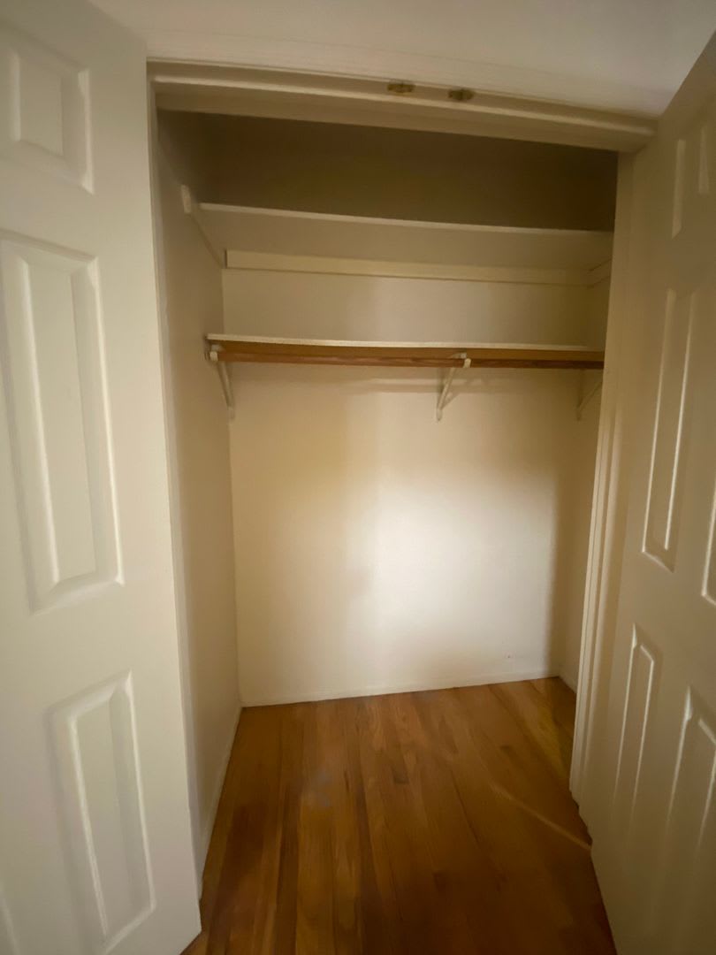 6827 Michigan Ave 8 – photo 5