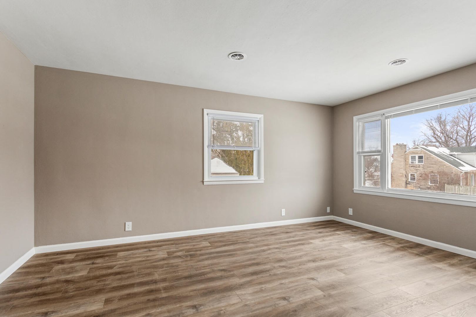 305 N Elizabeth – photo 5