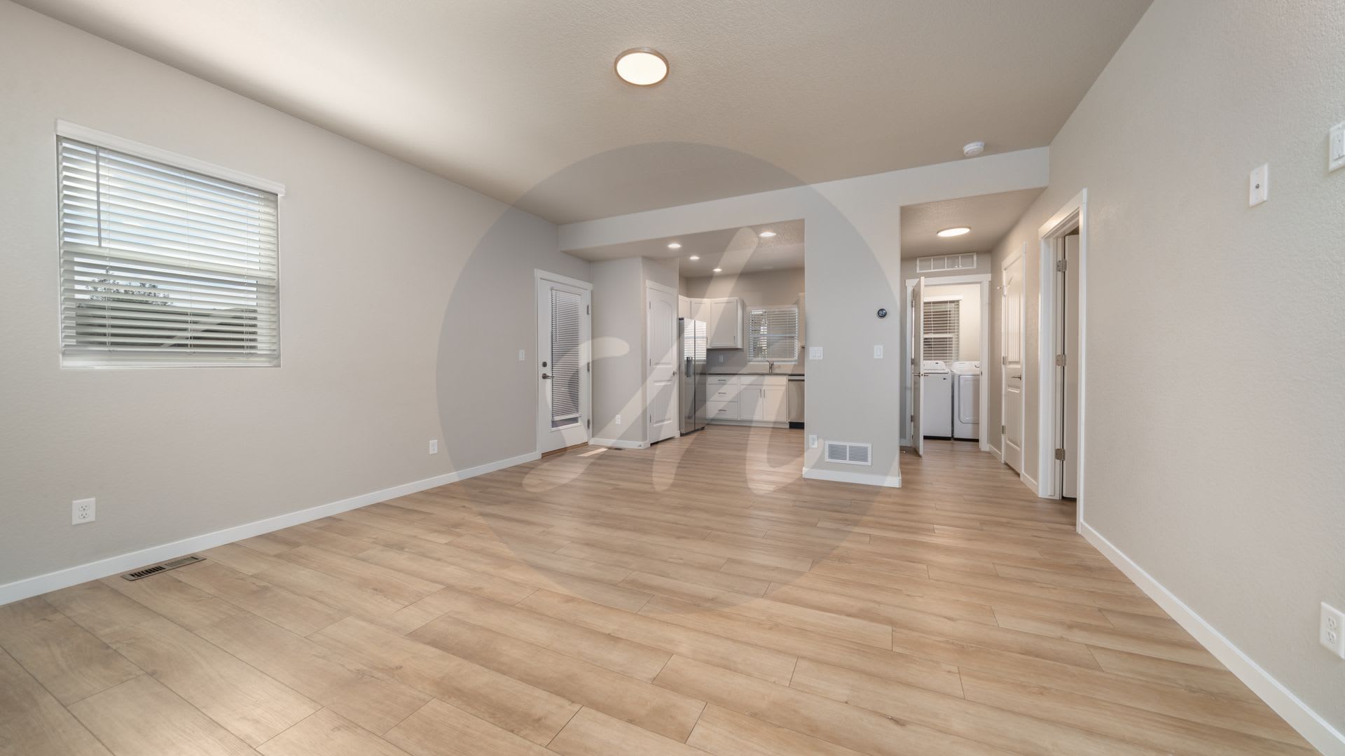 Modern Living Townhome In Palomino Ranch – photo 3