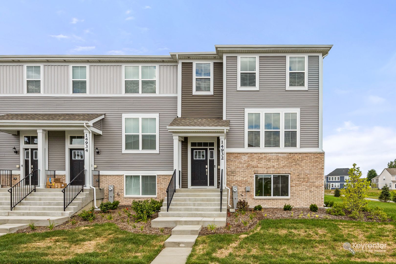 Brand-New End-Unit Townhome w/ Pond Views – Keller Farm, Plainfield! – photo 4